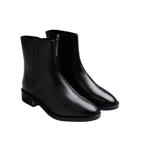 Gioseppo Leather Ankle Boots with Studs