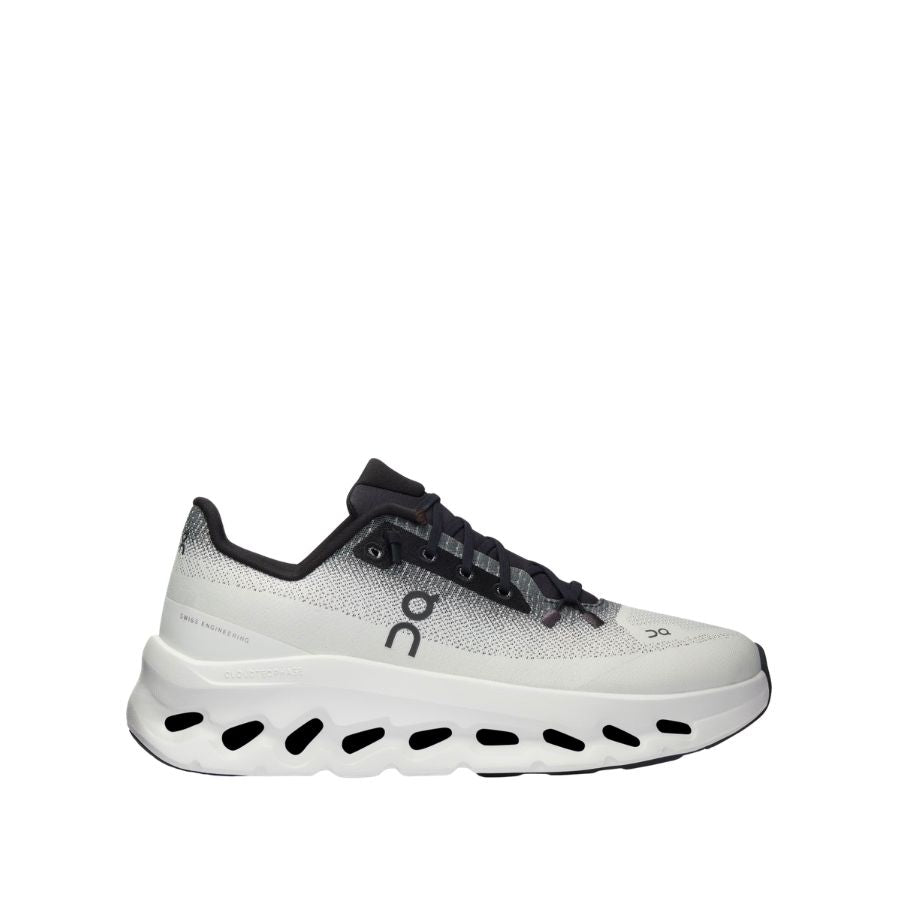 On Cloudtilt - Black | Ivory