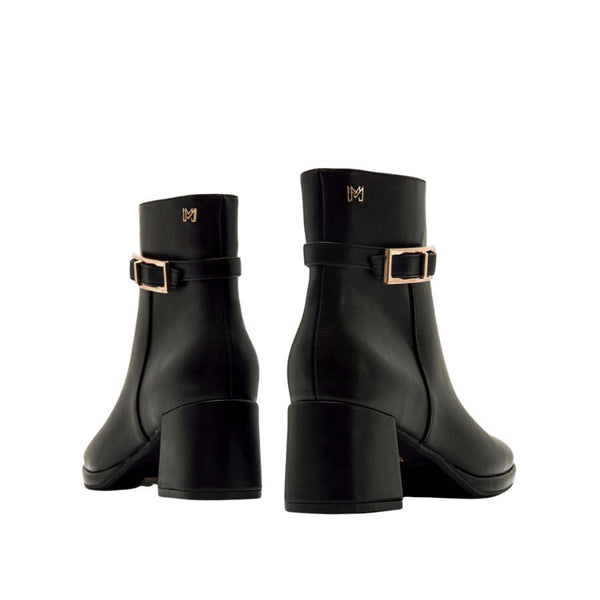 Mariamare Leather Ankle Boots With Buckle Detail - Black