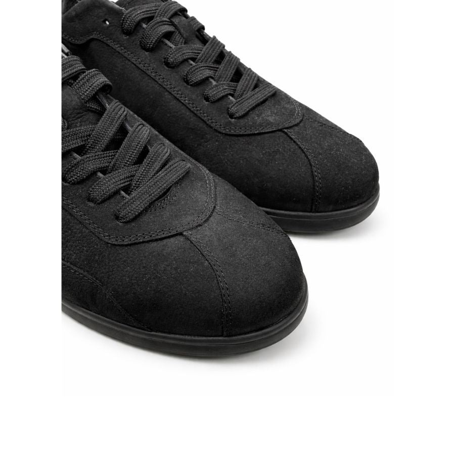 Parkland Suede Sneakers – Minimal Classic
