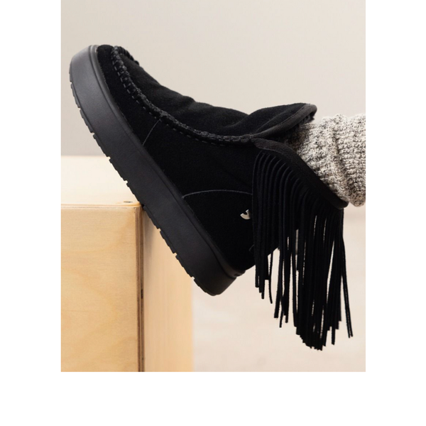 Gioseppo Fringed Australian-Style Boots